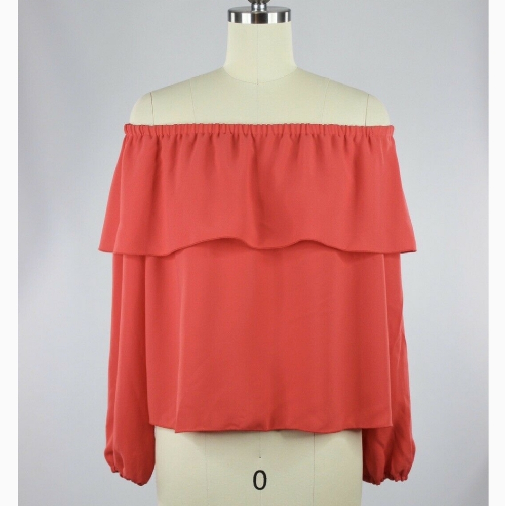 Aritzia Wilfred Promener Off the shoulders top